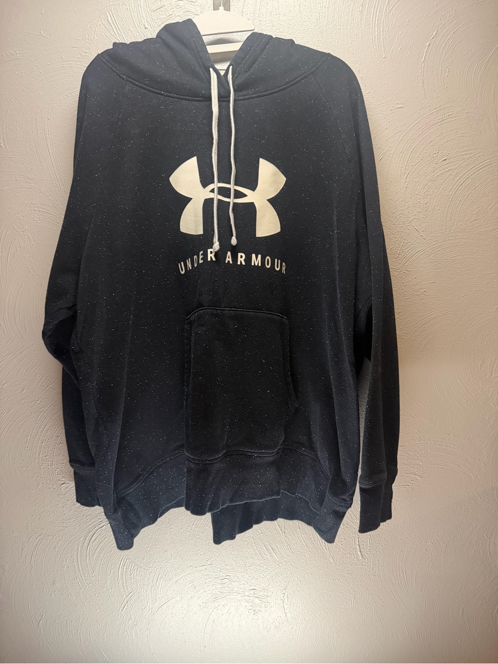 Under Armour Men's Black Hoodie Sweatshirt